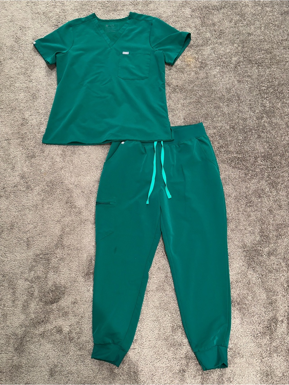 Figs Green Scrub Set